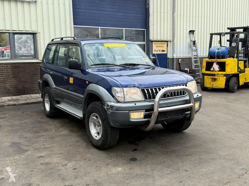 Toyota 4x4 4DW - 5 Seats - Automatic Gearbox -...