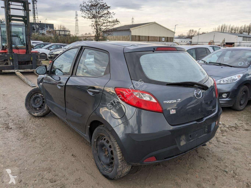 Samochód dostawczy Mazda