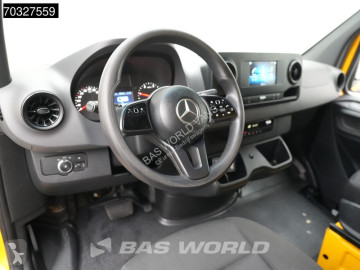 Užitkový vůz s chladničkou Mercedes