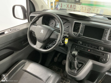 عربة نفعية مقفلة Peugeot