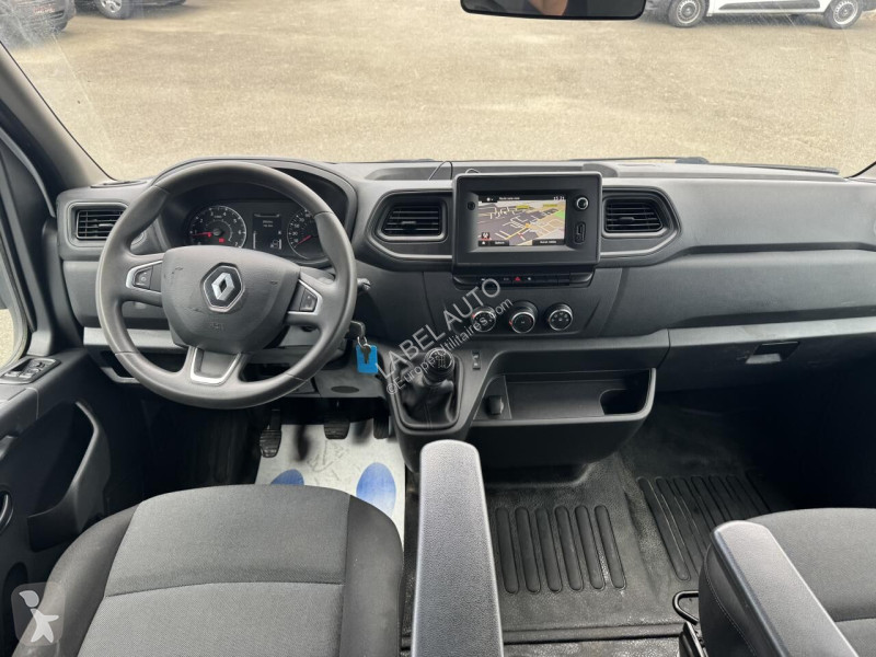 Véhicule utilitaire Renault 2.3