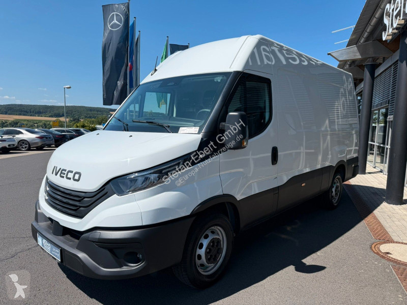 عربة نفعية Iveco 35S18HA8 V Kastenwagen *R...