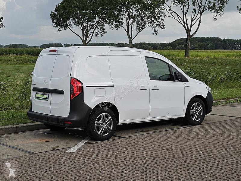 عربة نفعية Mercedes 51kWh L1 290Km WLTP e