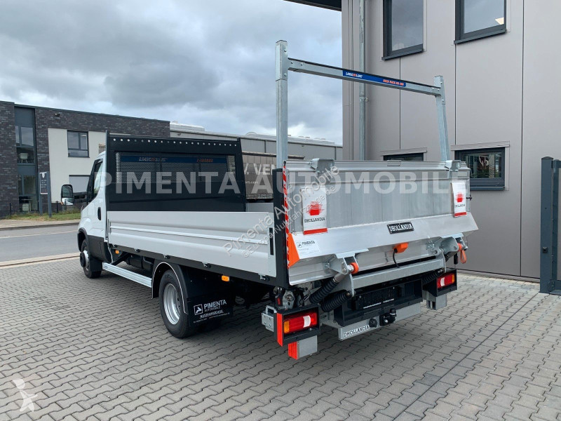 Furgoneta Iveco 70C18H PRITSCHE SIEBD KISTE...