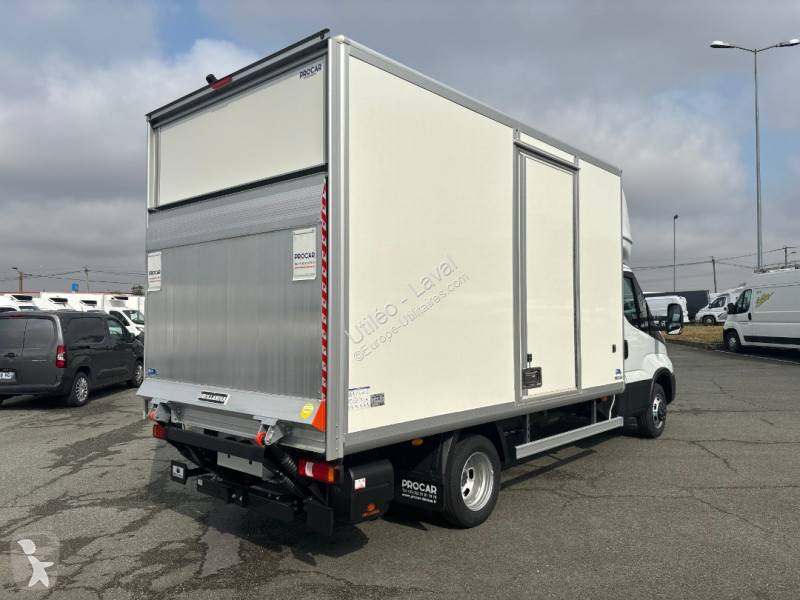 Furgoneta Iveco