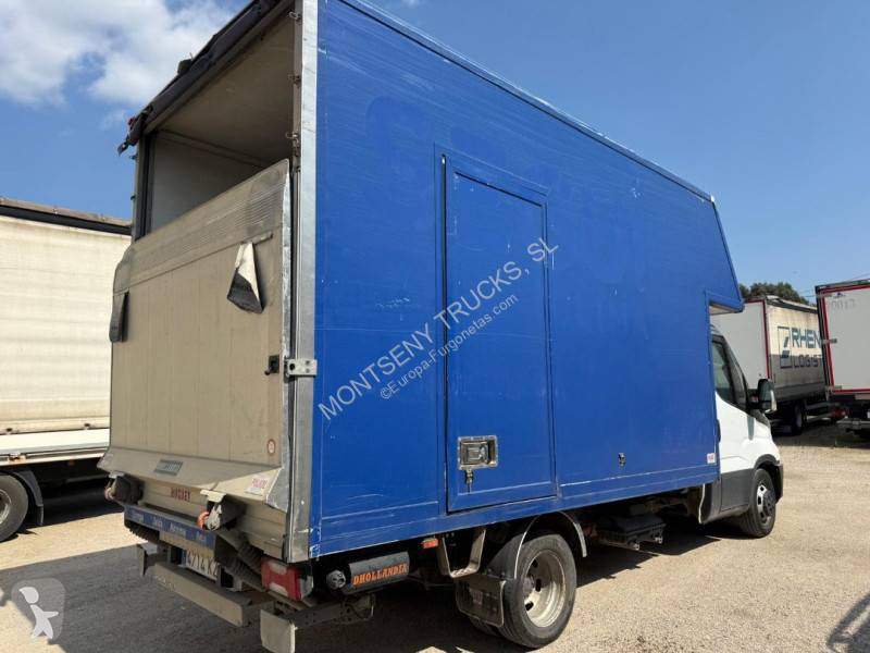 Furgoneta Iveco