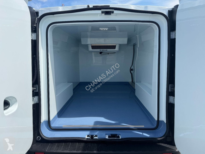 Véhicule utilitaire Renault 2.0 BLUE DCI 150...
