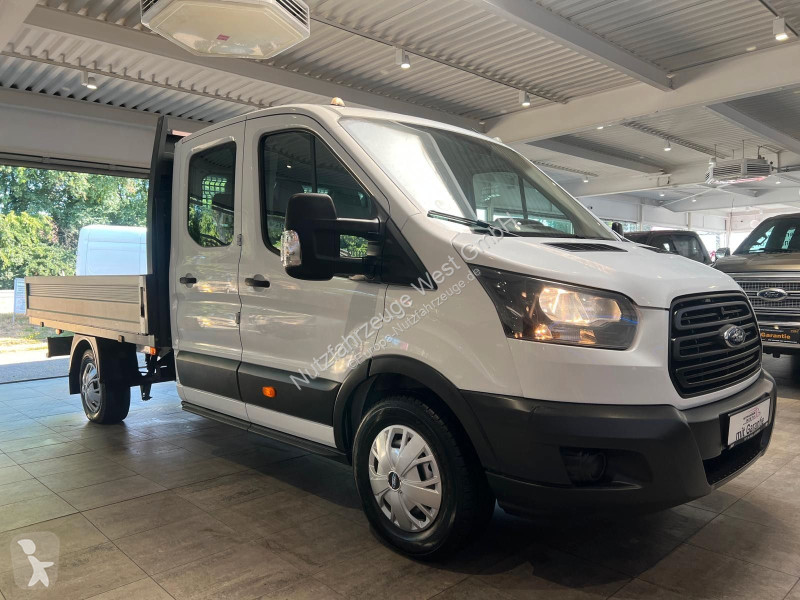عربة نفعية Ford TDI Maxi DoKa...