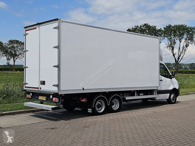 Bedrijfswagen Mercedes 515 ac automaat EURO6