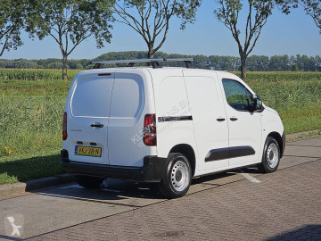 Caja cerrada Peugeot