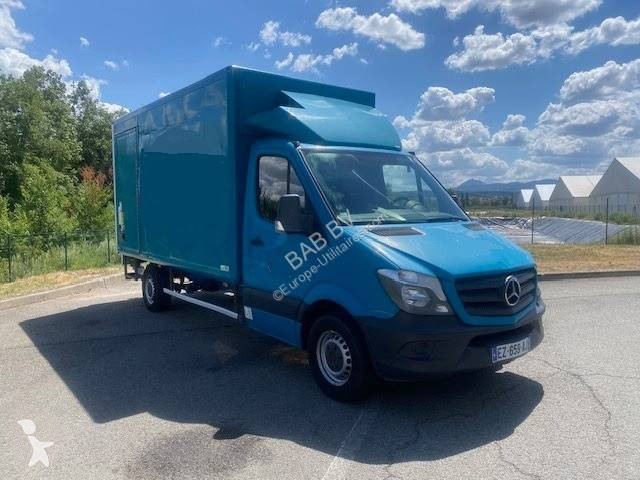 Furgoneta Mercedes