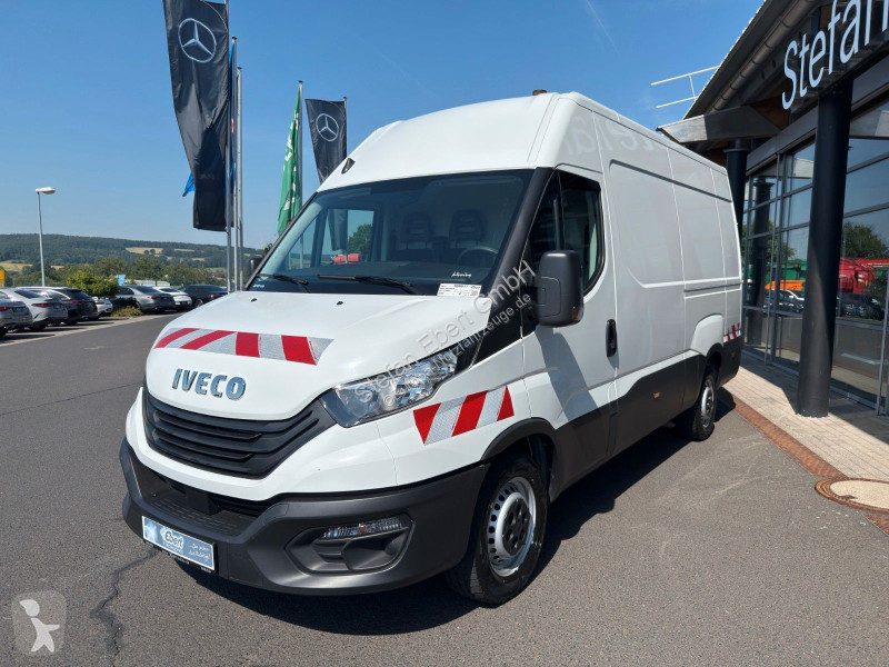 Furgoneta Iveco Iveco 35S14 *R3.520mm*AHK*Kamera*