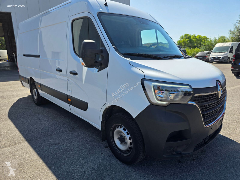 عربة نفعية Renault master