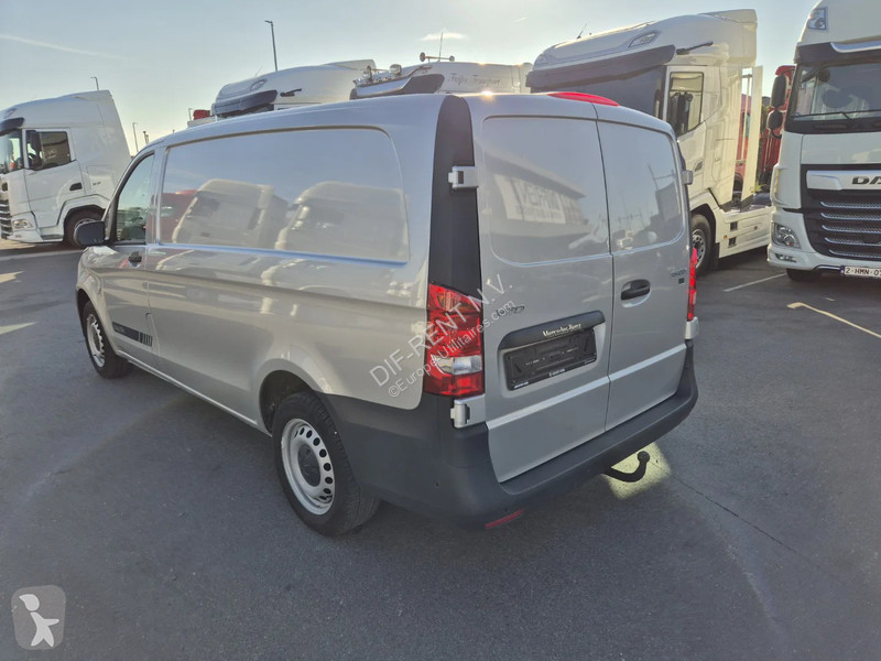 عربة نفعية Mercedes Vito