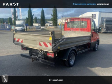 Utilitaire benne standard Iveco