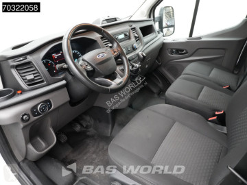 Furgon dostawczy Ford