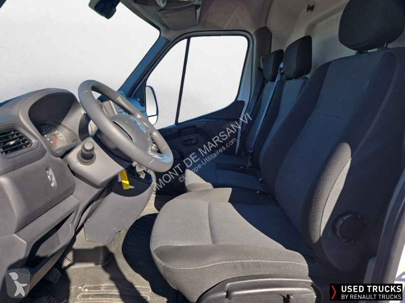 عربة نفعية Renault