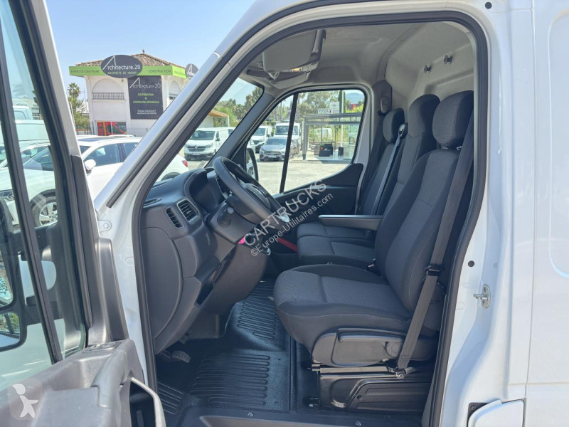 Véhicule utilitaire Renault MASTER Grand...