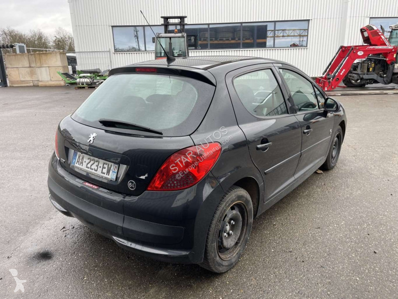 عربة نفعية Peugeot