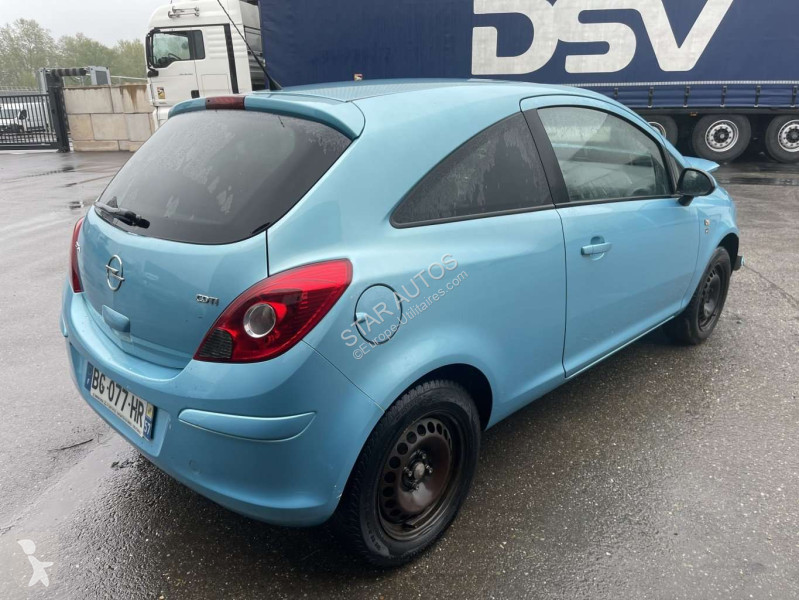 عربة نفعية Opel