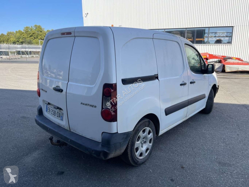عربة نفعية Peugeot