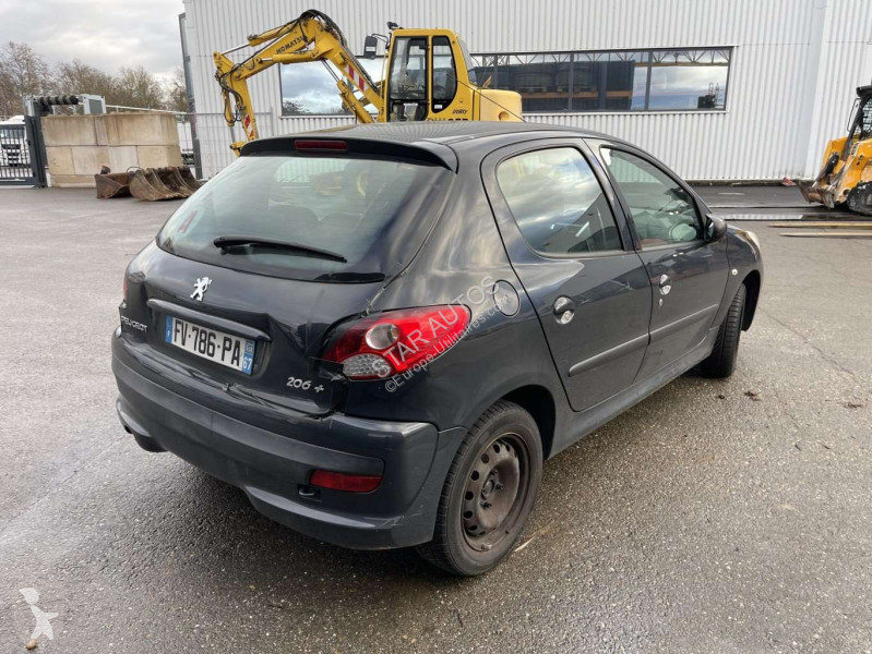 Véhicule utilitaire Peugeot
