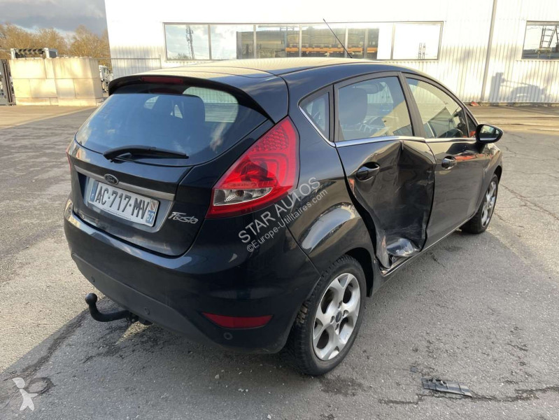 Véhicule utilitaire Ford