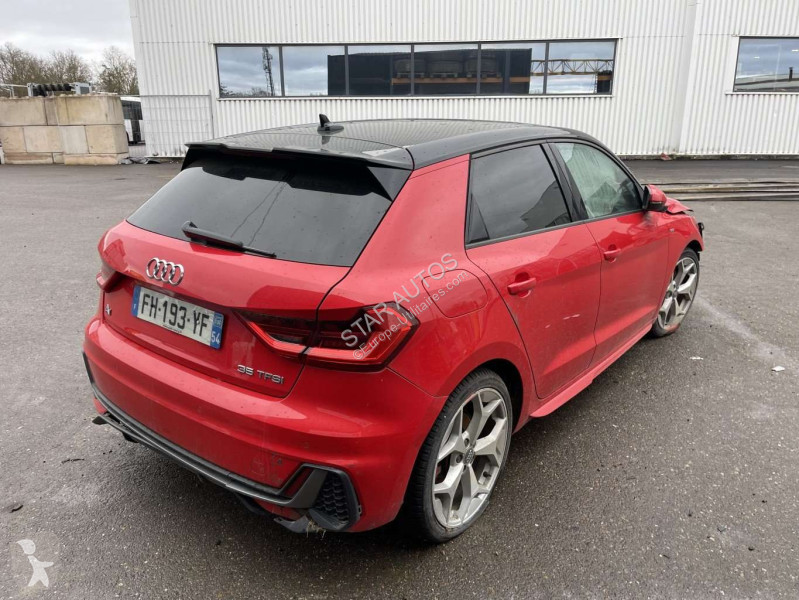 عربة نفعية Audi