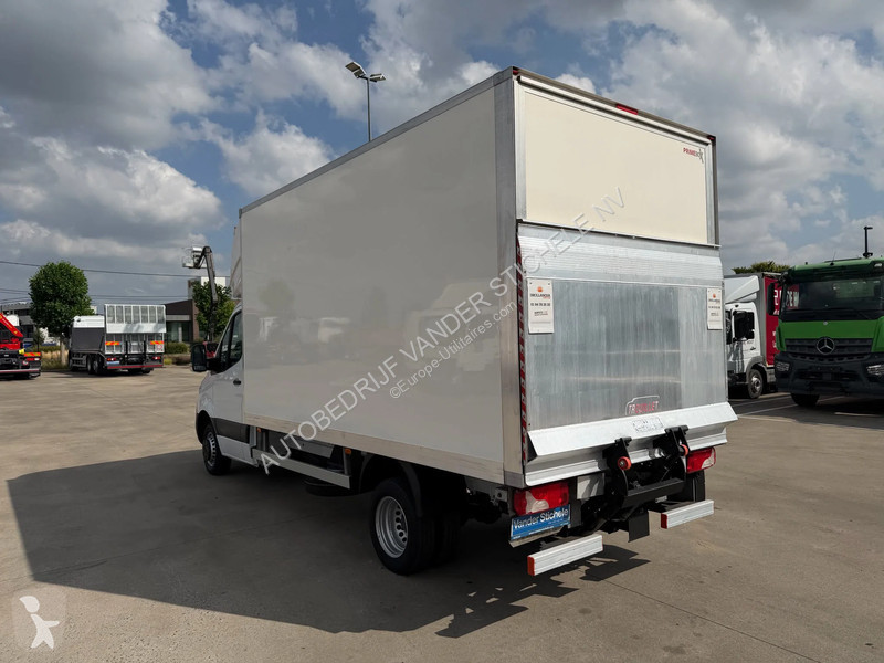 Mercedes 515 - KAST MET LAADBRUG - AUTOMAAT...