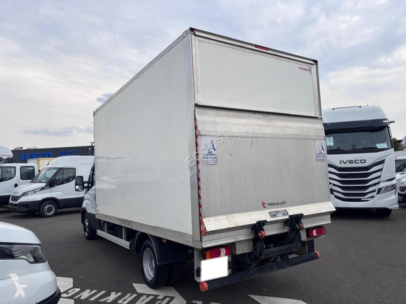 Véhicule utilitaire Iveco CCb 35C16 - 3.0L -...