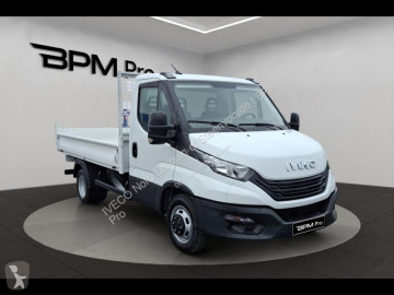 Utilitaire benne Iveco