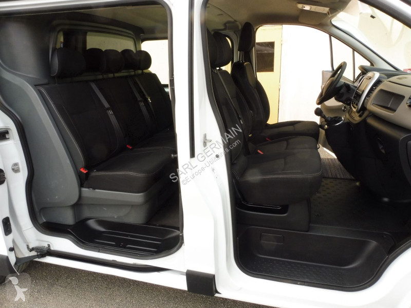 Véhicule utilitaire Renault TRAFIC III FG L1H1...