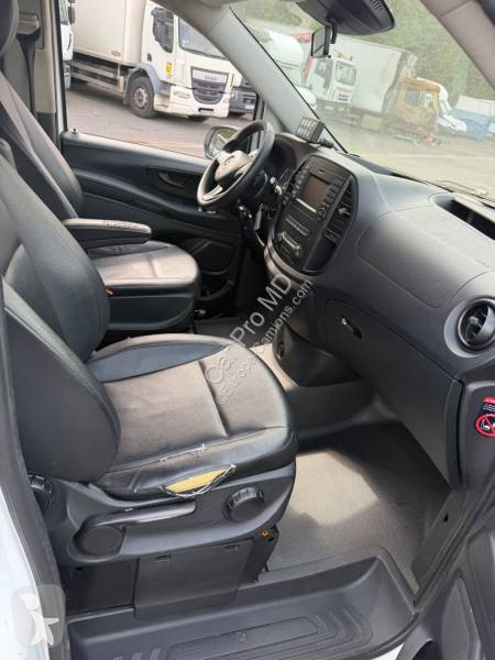Furgoneta Mercedes