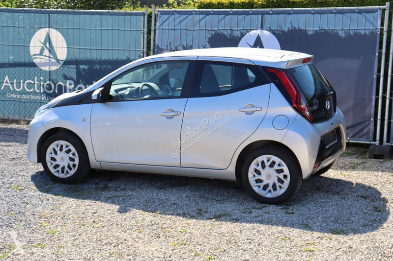 Autoutilitară Toyota