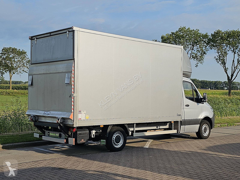 عربة نفعية Mercedes 317 Bakwagen Laadklep!