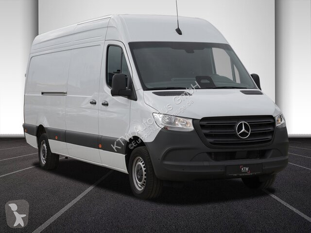Коммерческий автомобиль Mercedes Sprinter 317...