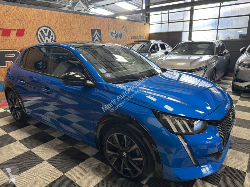 Samochód dostawczy Peugeot 208