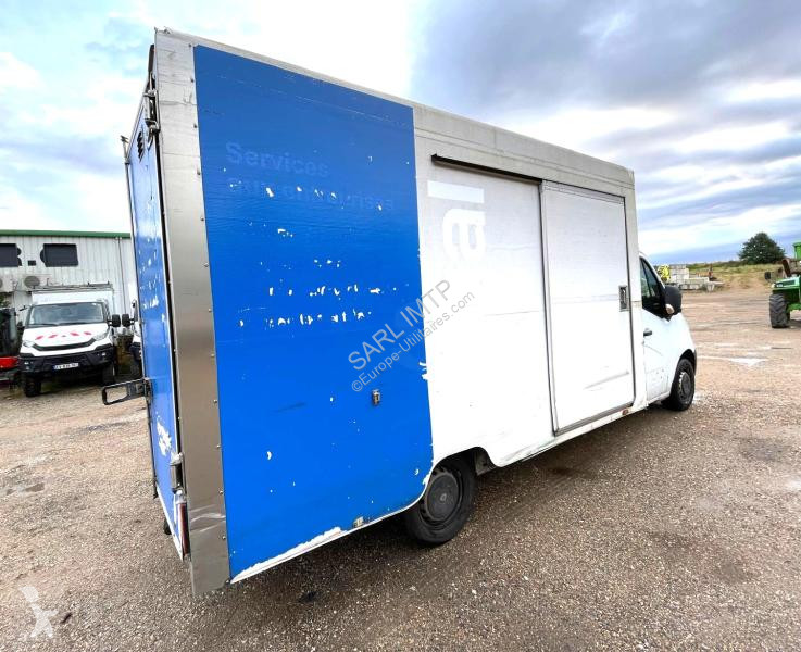 Renault CAISSE CARREE L3H2 MASTER DCI 130...