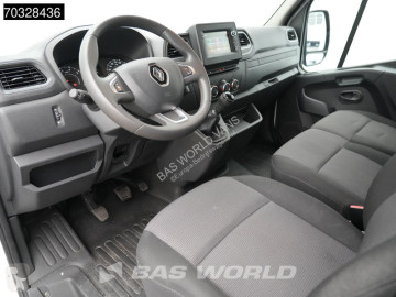 عربة نفعية مقفلة Renault