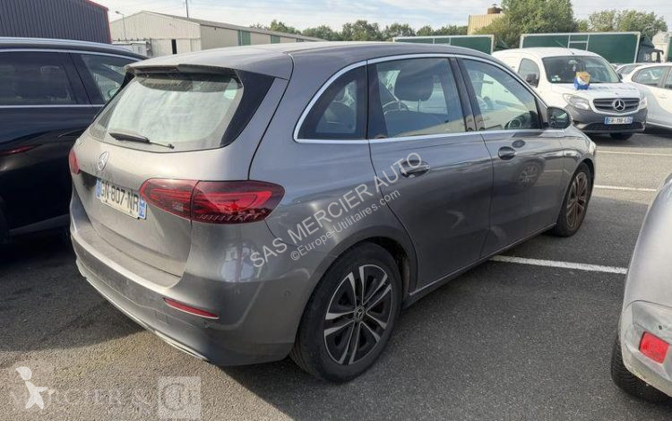 عربة نفعية Mercedes