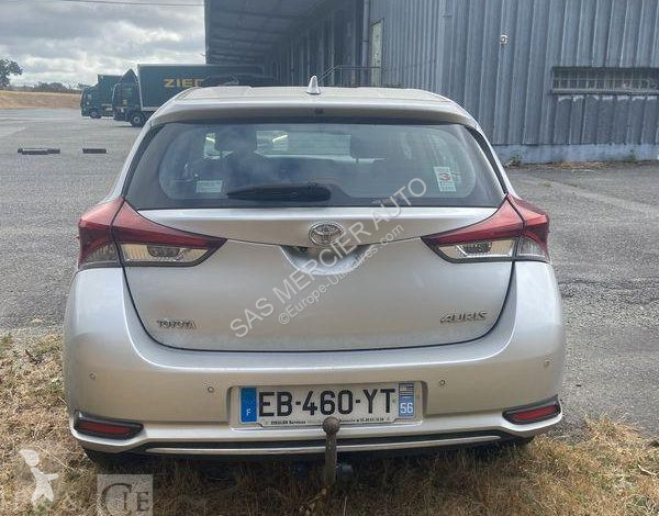 Véhicule utilitaire Toyota
