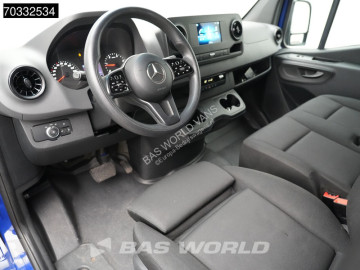 Furgon dostawczy Mercedes