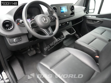 Furgon dostawczy Mercedes