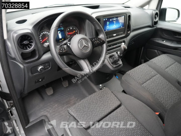 Dostawcza chłodnia Mercedes