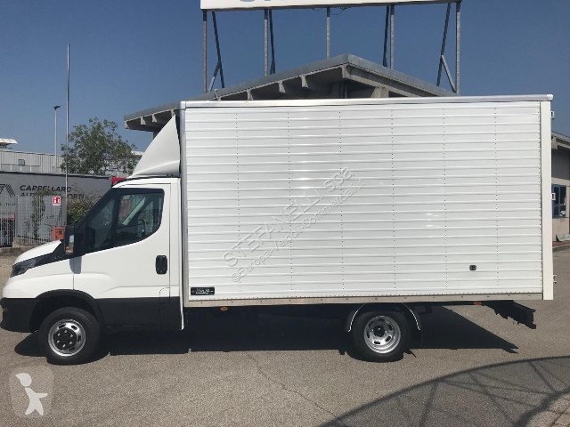 عربة نفعية Iveco DAILY 35C14H BOX