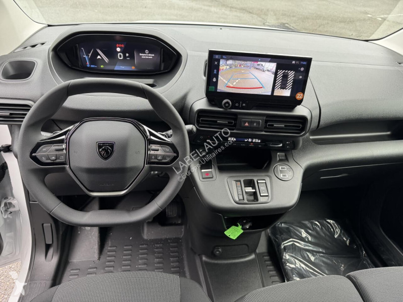 عربة نفعية Peugeot