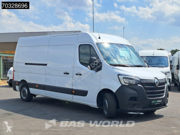 عربة نفعية مقفلة Renault