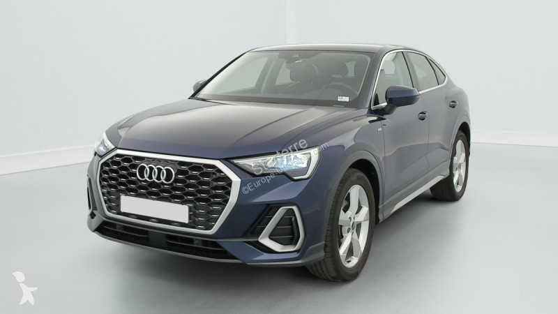 Audi Q3 Transporter