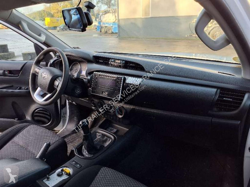 Лекотоварен автомобил Toyota  Vehicle Light 4x4...