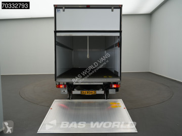 Fourgon Renault neuf